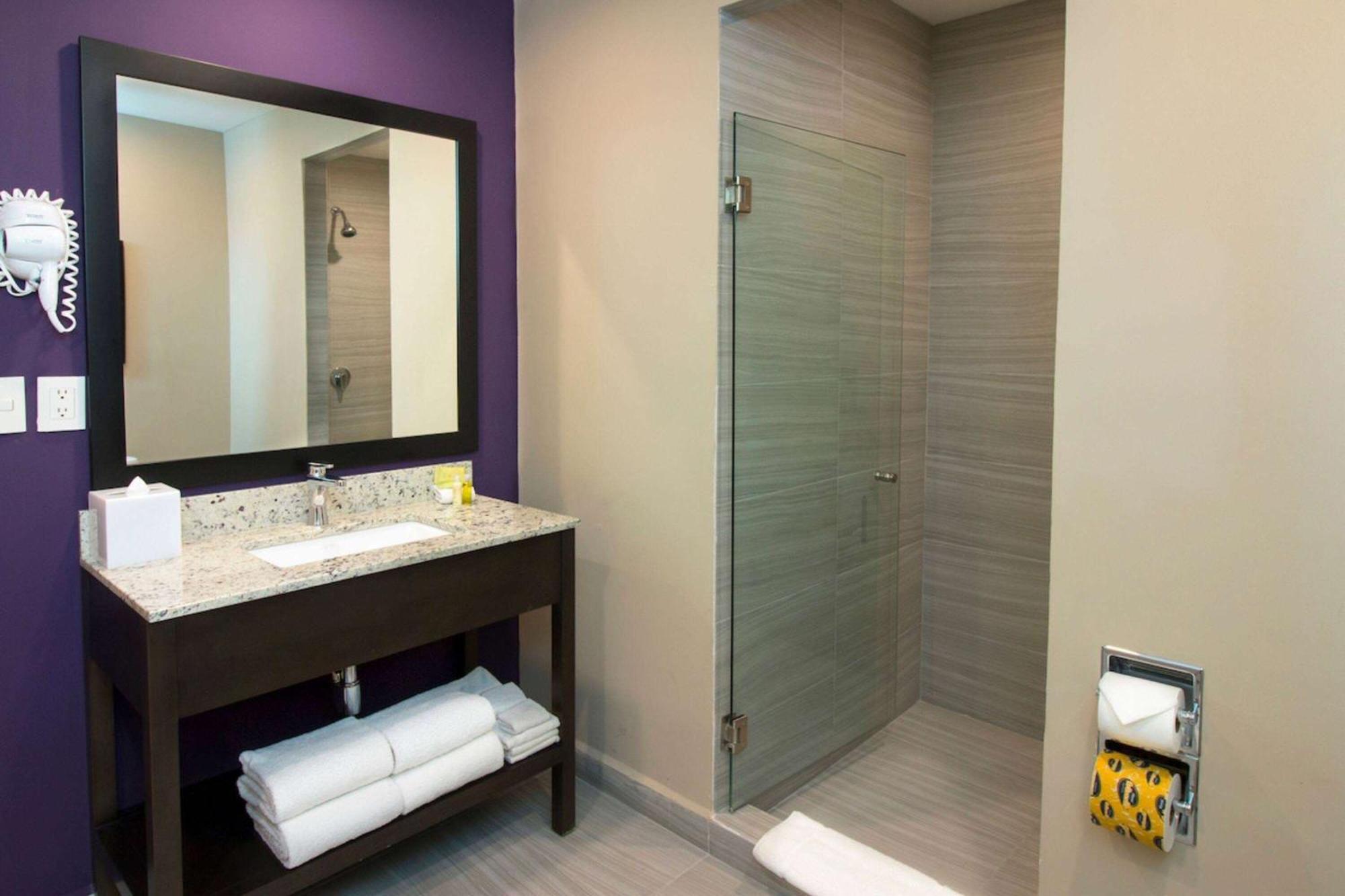 Chn Hotel Monterrey Norte, Trademark Collection By Wyndham Buitenkant foto