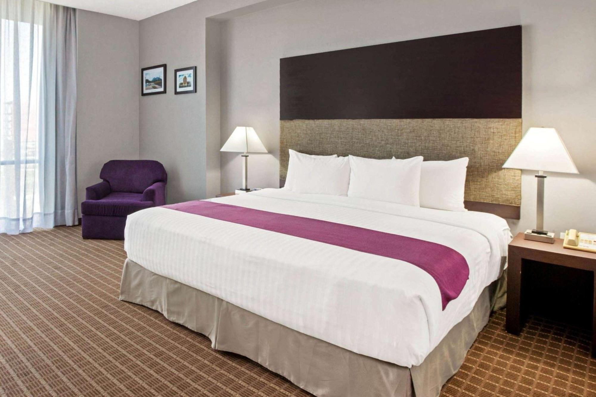 Chn Hotel Monterrey Norte, Trademark Collection By Wyndham Buitenkant foto