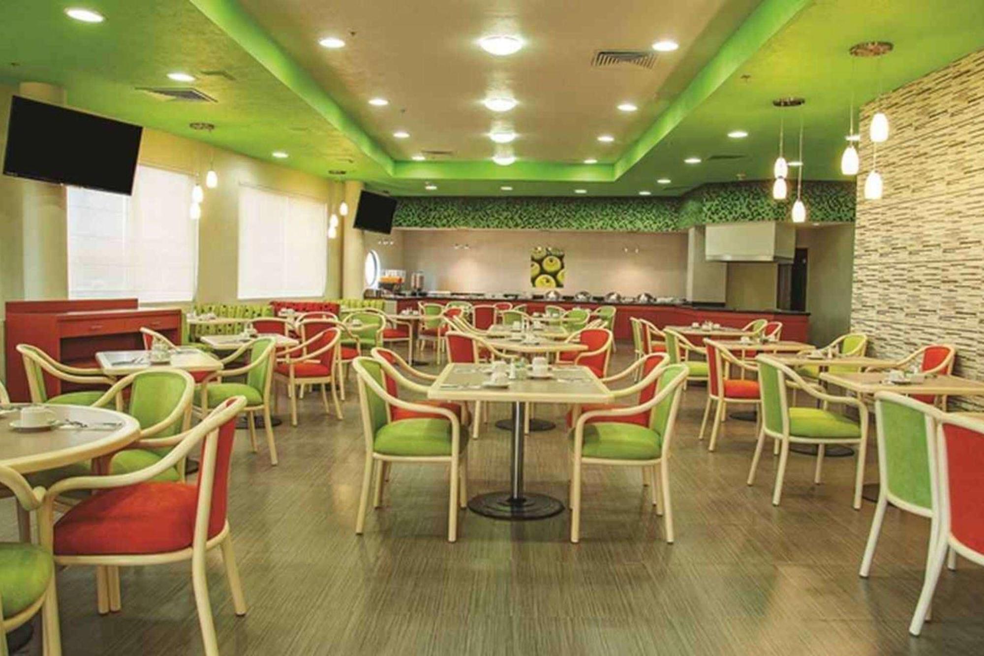 Chn Hotel Monterrey Norte, Trademark Collection By Wyndham Buitenkant foto